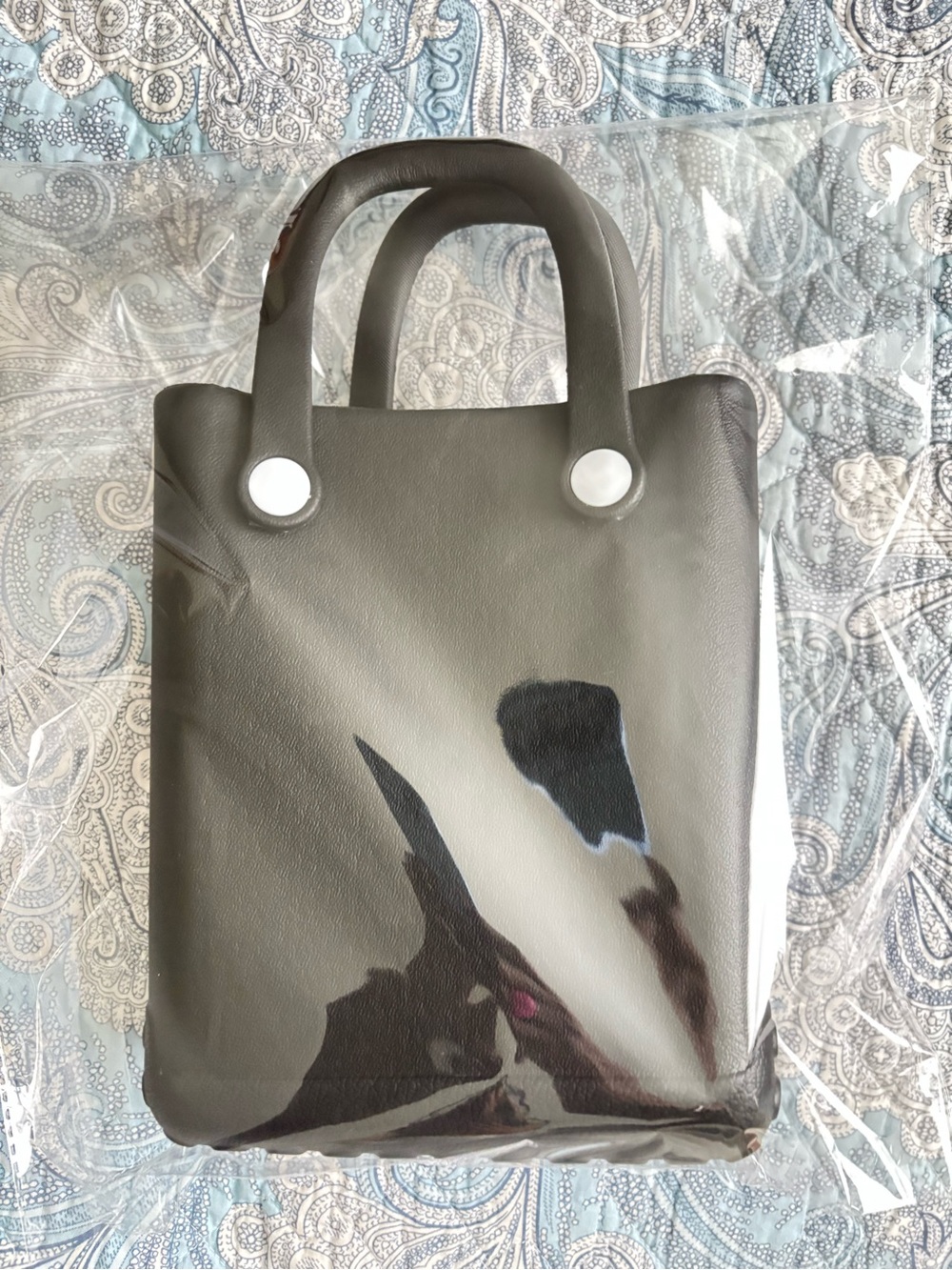 BLACK CROC LIKE BAG with 3 CHARMS - Picture 2 of 8